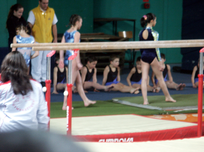 2005-01 gym_cor 000.jpg - DCF 1.0